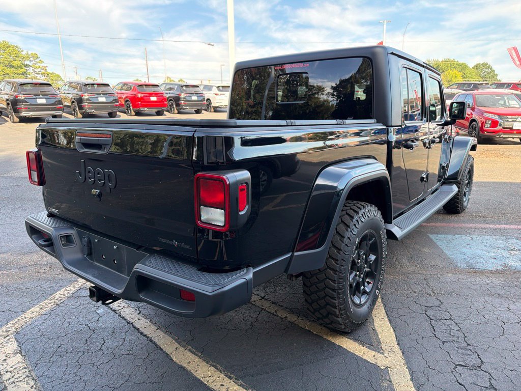 Used 2023 Jeep Gladiator Sport AWD/4WD image 7