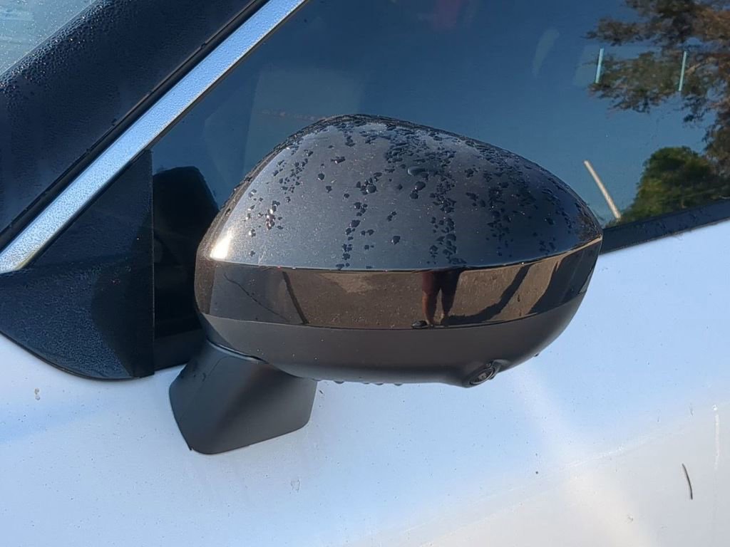 Certified 2025 Nissan Rogue SV image 12