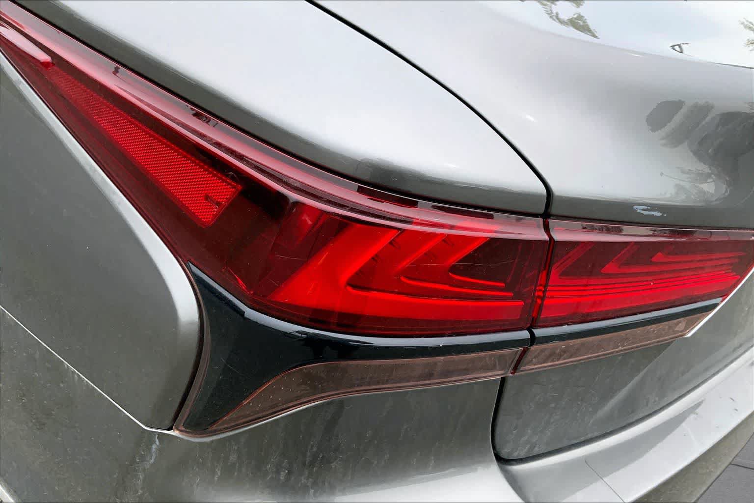 Certified 2023 Lexus LS 500 AWD w/ Interior Upgrade Package image 29