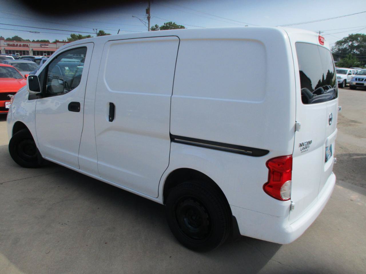 Used 2015 Nissan NV200 SV w/ Back Door Glass Package FWD image 6