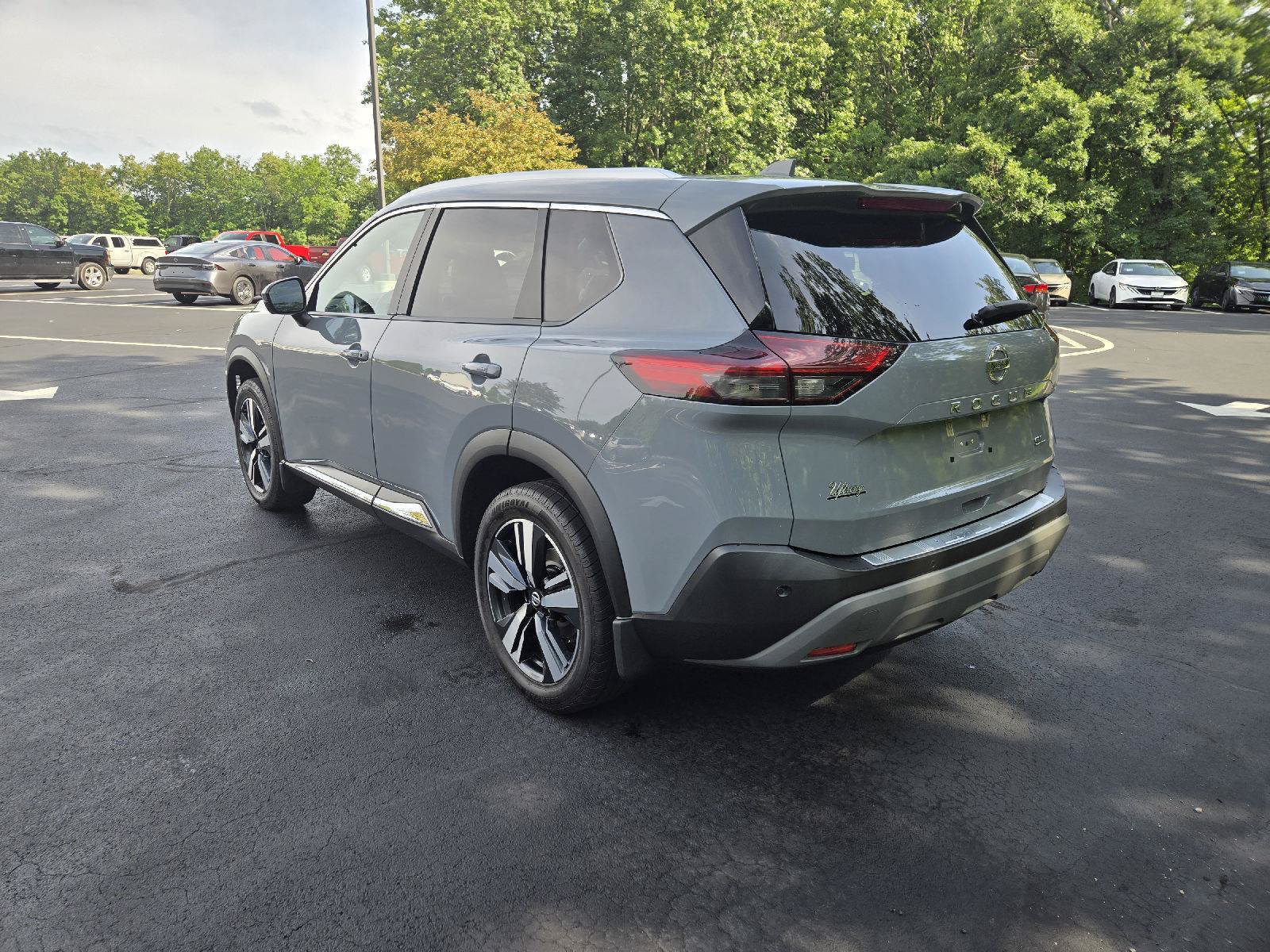 Used 2021 Nissan Rogue SL FWD image 6