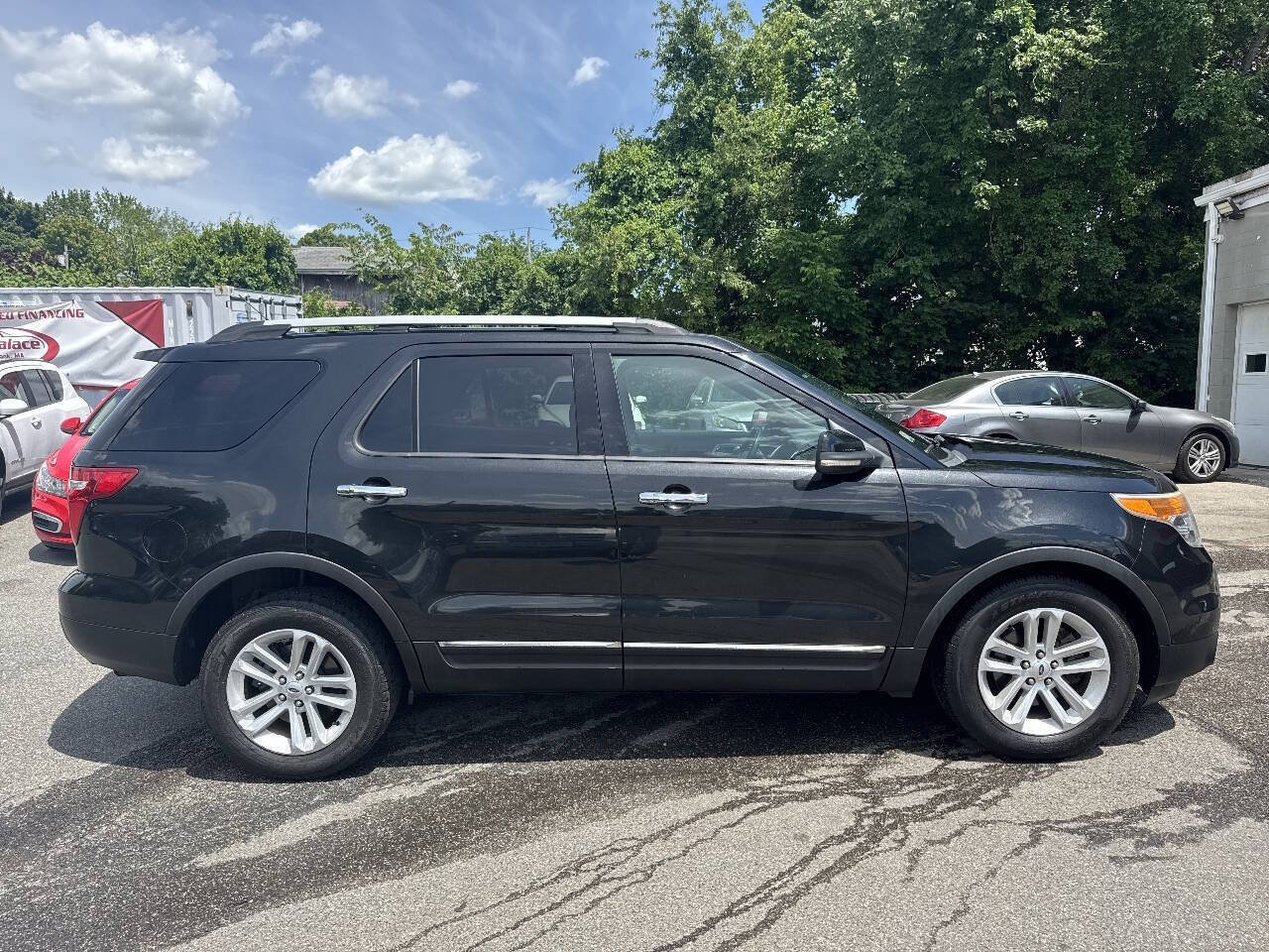 Used 2012 Ford Explorer XLT AWD/4WD image 9
