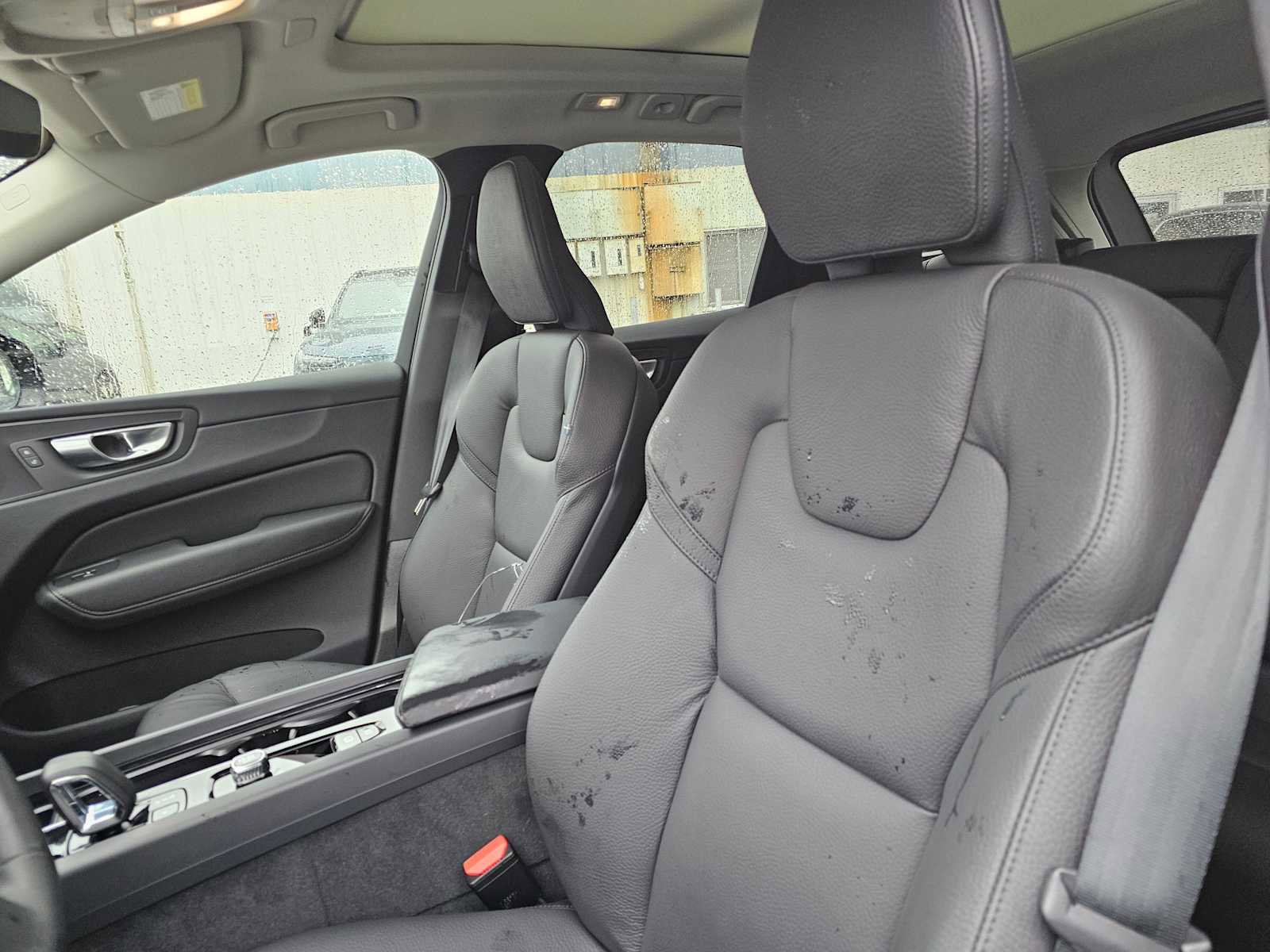 Certified 2024 Volvo XC60 T8 Plus w/ Protection Package Premier image 16