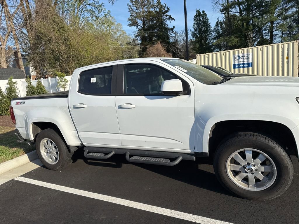 Used 2017 Chevrolet Colorado Z71 image 2