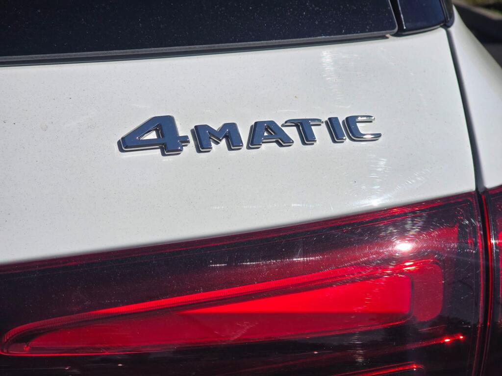 Used 2024 Mercedes-Benz GLE 350 4MATIC w/ Driver Assistance Package image 34