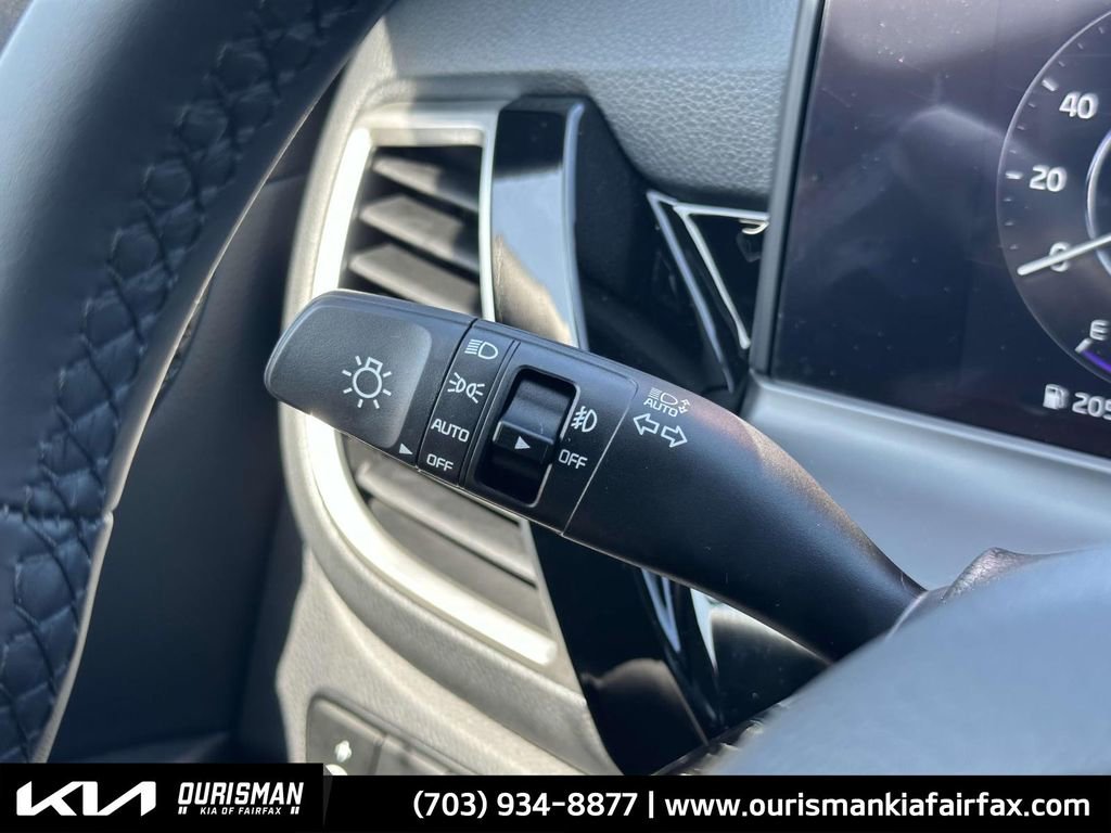 New 2025 Kia Seltos X-Line image 17