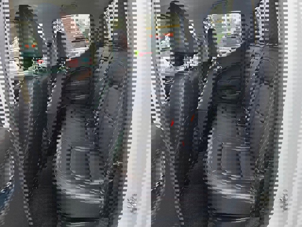 Used 2017 GMC Canyon SLT image 9