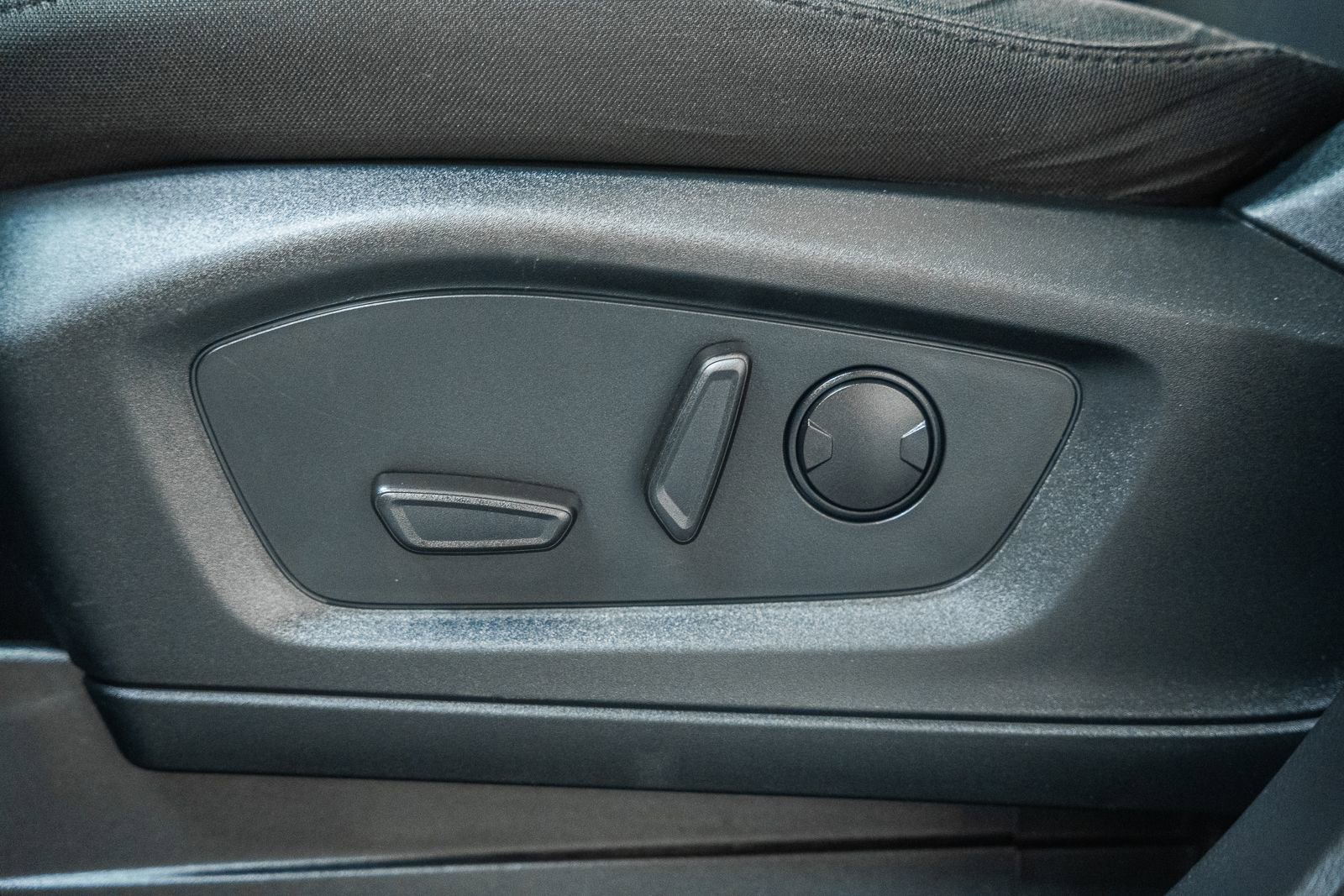 Certified 2022 Ford Explorer XLT image 42