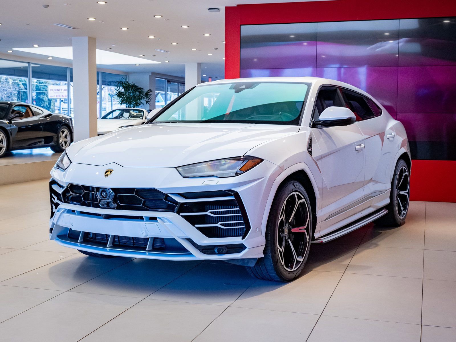 Used 2022 Lamborghini Urus image 4