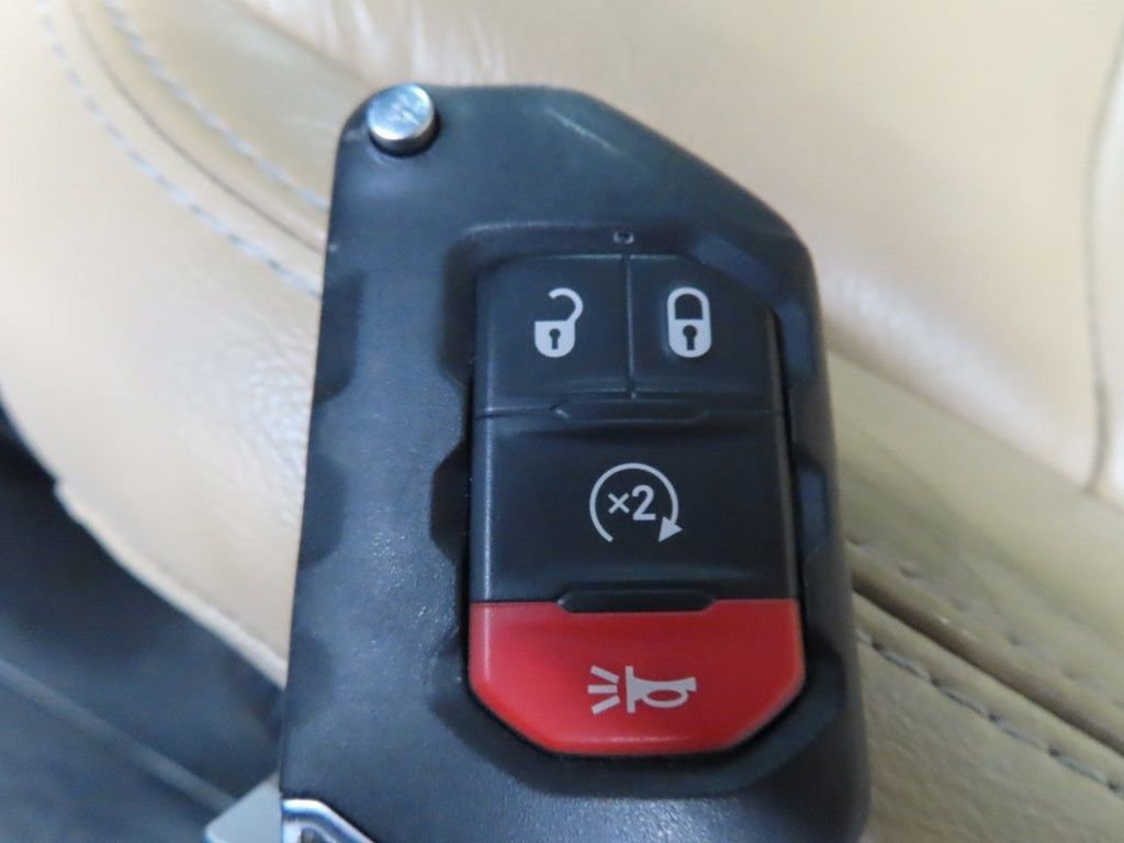 Used 2018 Jeep Wrangler Unlimited Sahara w/ Cold Weather Group image 47