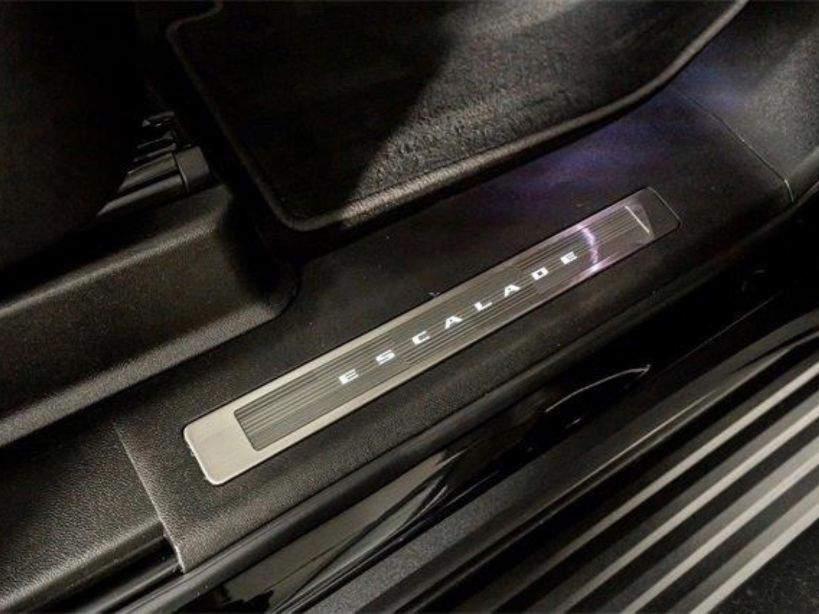 Used 2026 Cadillac Escalade Luxury w/ Touring Package image 52