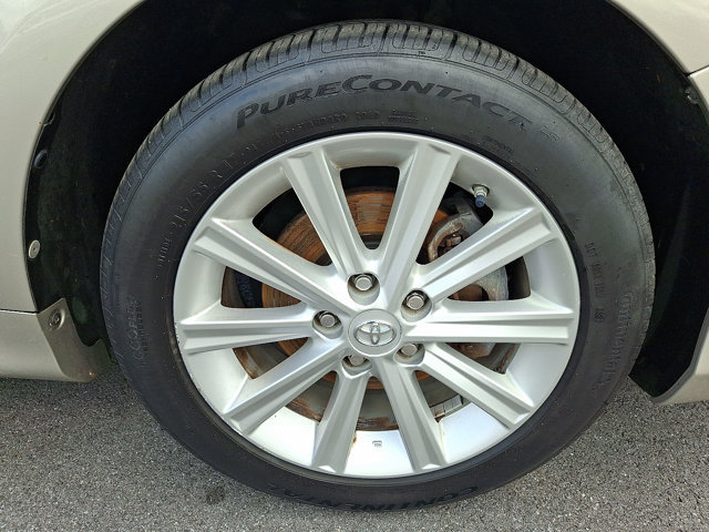Used 2013 Toyota Camry XLE w/ Leather Pkg FWD image 9