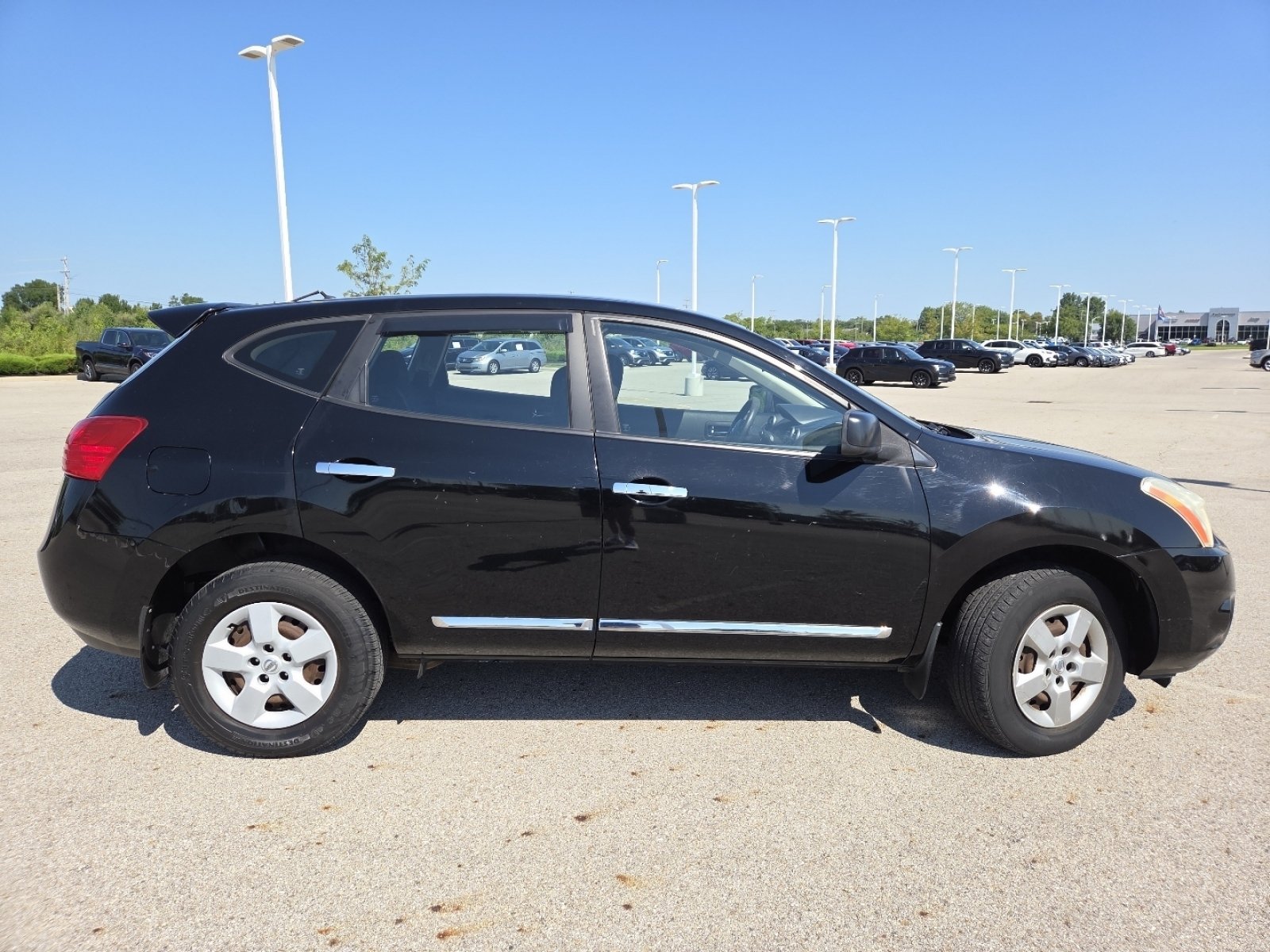 Used 2011 Nissan Rogue S AWD/4WD image 16