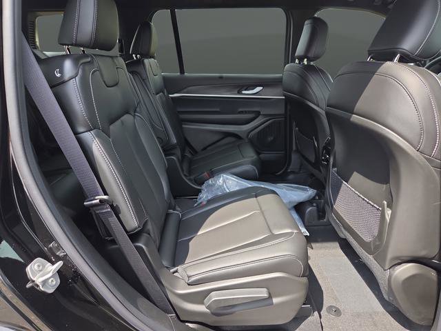 New 2025 Jeep Grand Cherokee L Limited w/ Luxury Tech Group II image 37