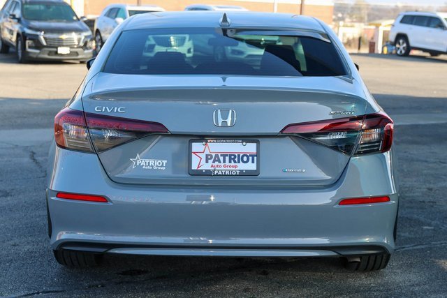 Used 2025 Honda Civic Sport Touring image 4