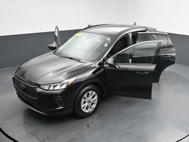 Used 2023 Ford Escape Active AWD/4WD image 36