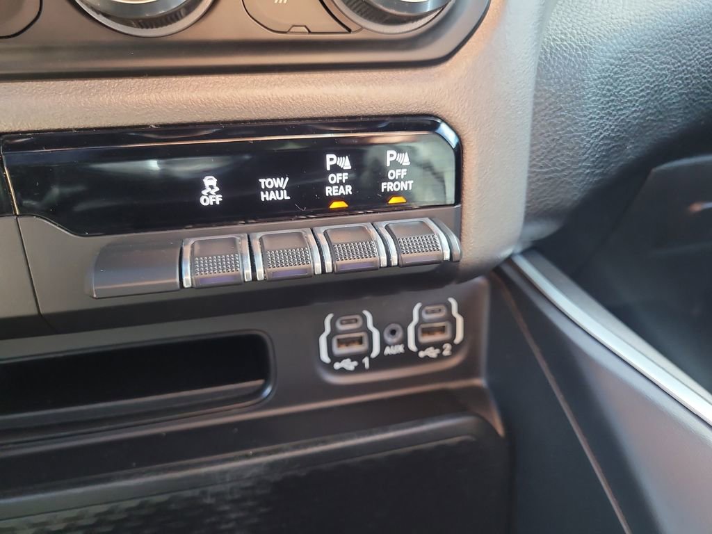 Used 2020 RAM 1500 Big Horn image 25