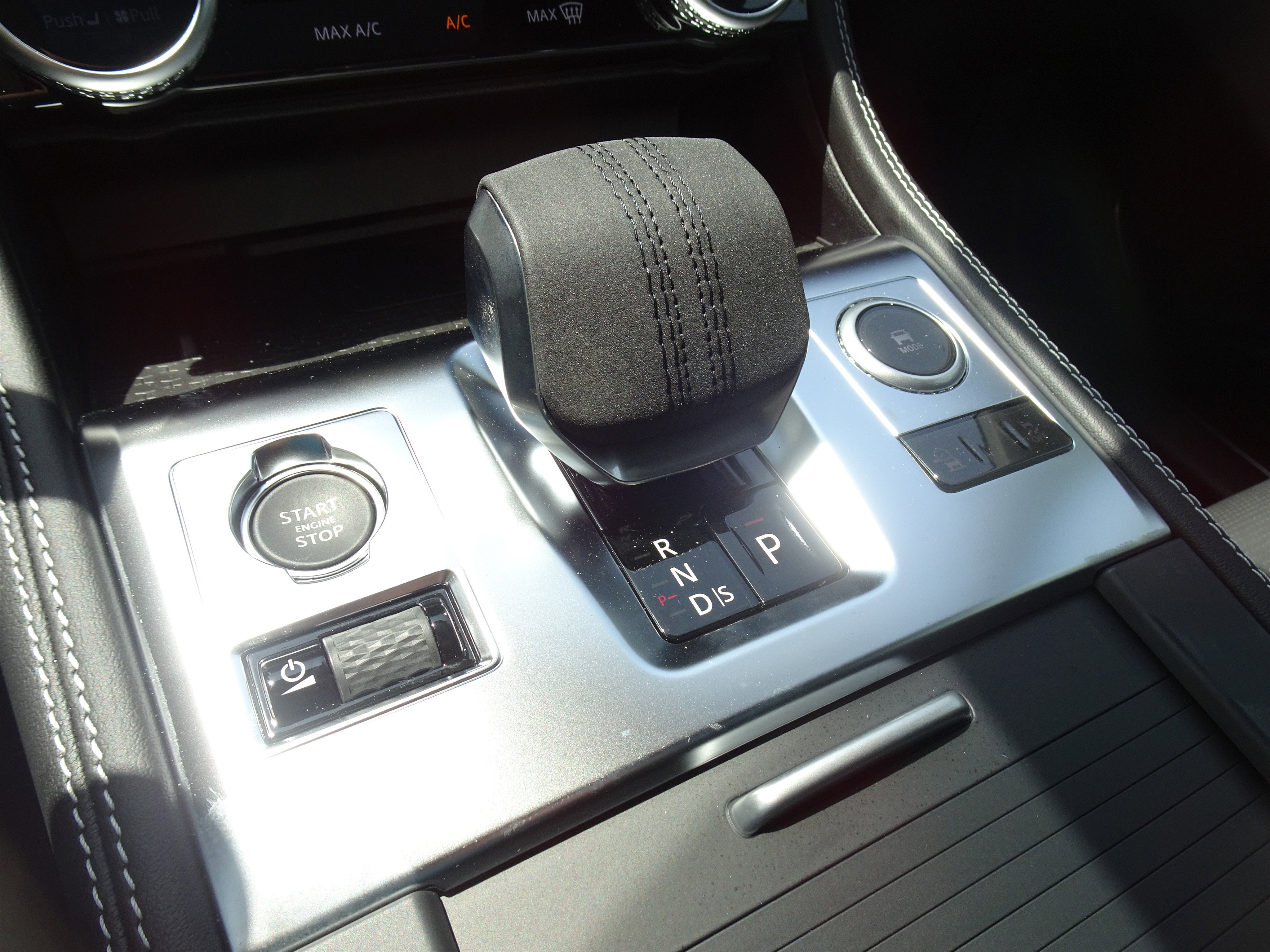 New 2026 Jaguar F-PACE R-Dynamic S image 25