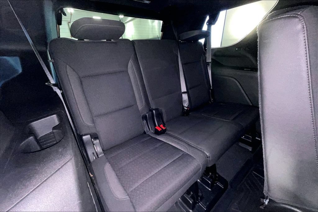 Used 2021 Chevrolet Tahoe LS AWD/4WD image 35
