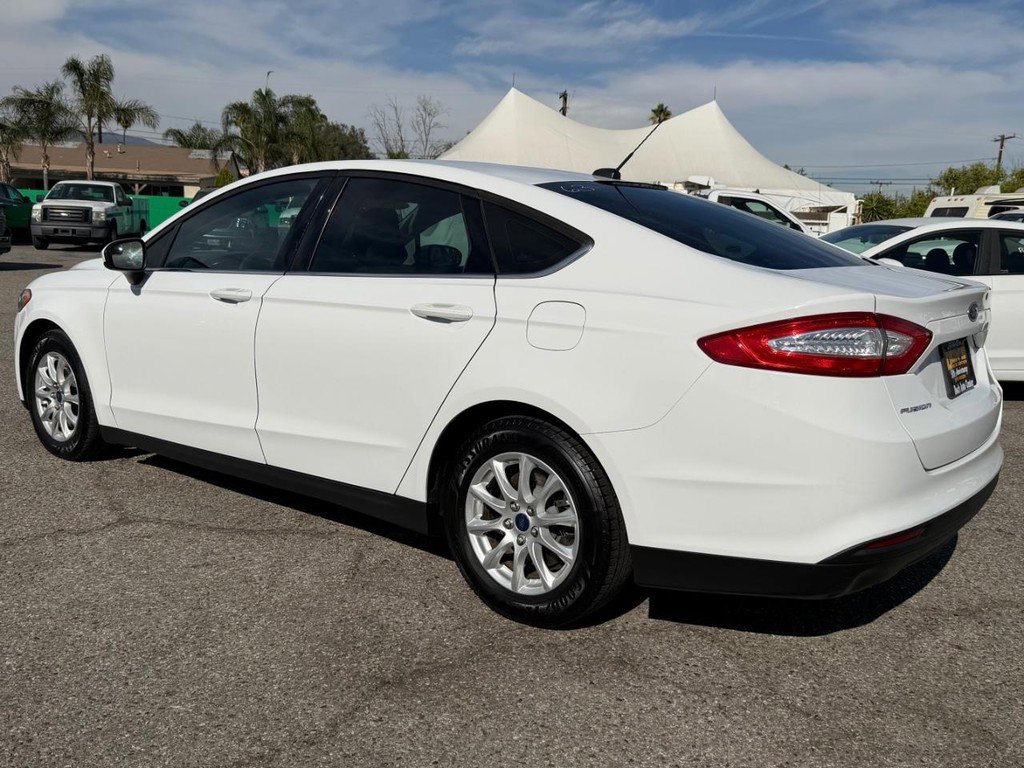 Used 2016 Ford Fusion S image 9
