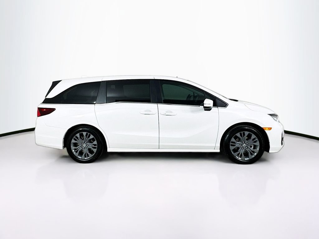 Used 2026 Honda Odyssey Touring image 9