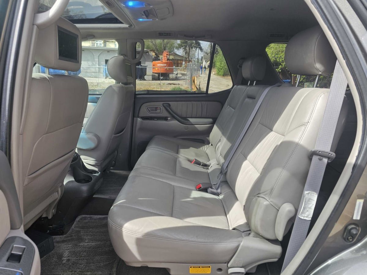Used 2003 Toyota Sequoia Limited AWD/4WD image 26