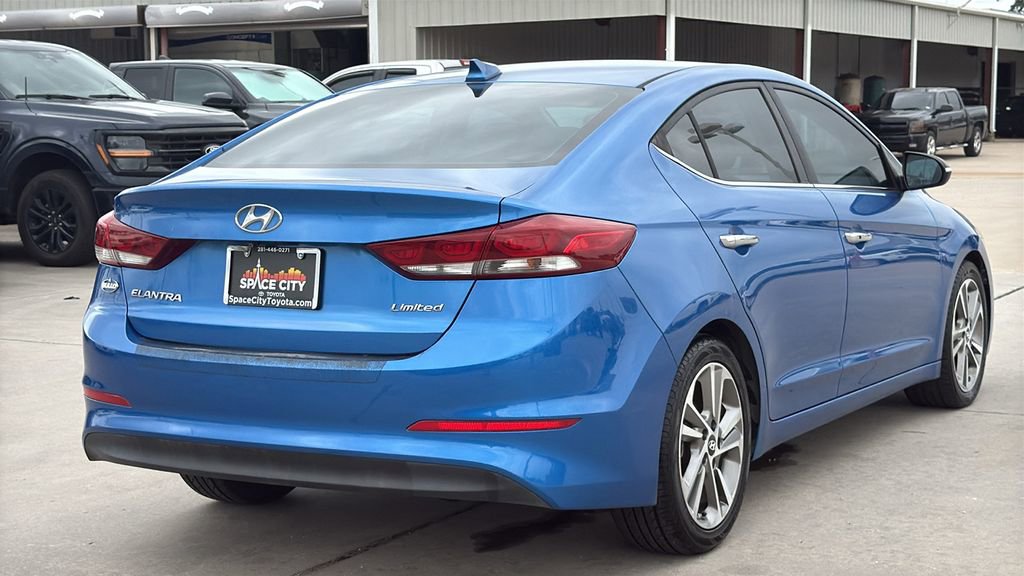 Used 2017 Hyundai Elantra Limited w/ Limited Ultimate Package 05 FWD image 5