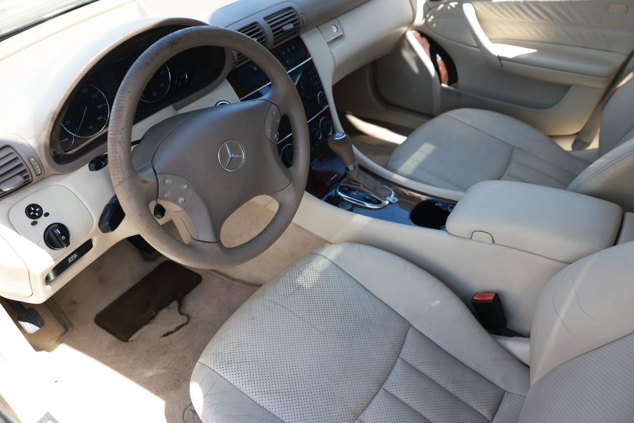 Used 2005 Mercedes-Benz C 320 C320 4DR SEDAN w/ Sunroof Pkg image 4