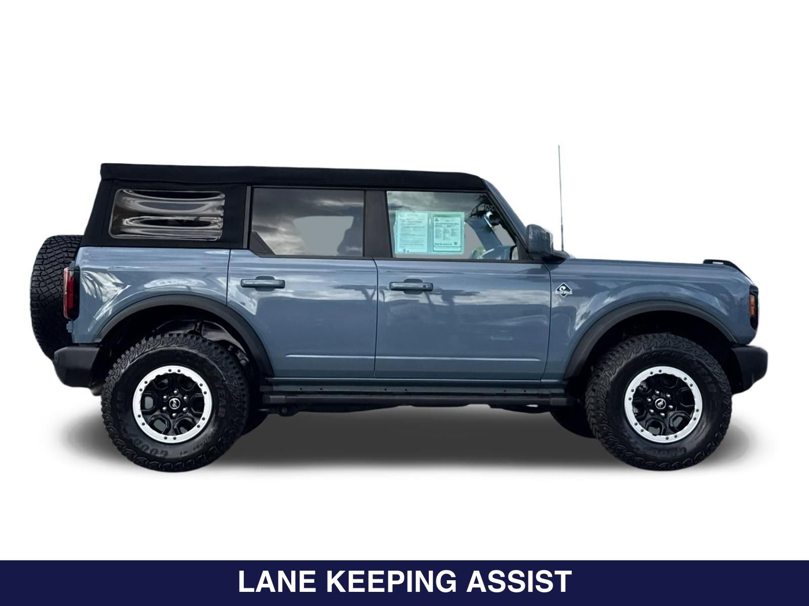 Used 2023 Ford Bronco Outer Banks w/ Sasquatch Package AWD/4WD image 4