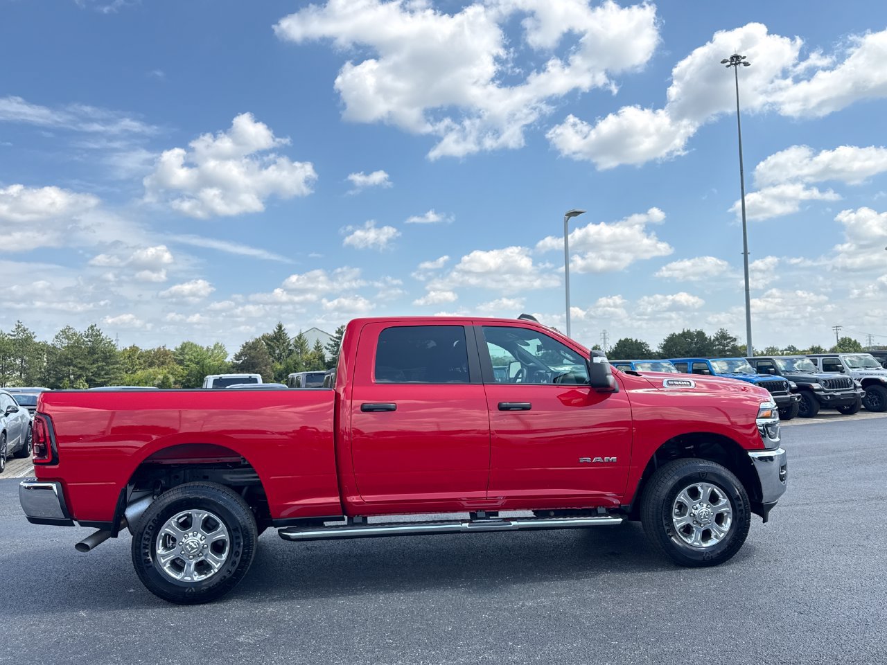 Used 2026 RAM 2500 Big Horn AWD/4WD image 2