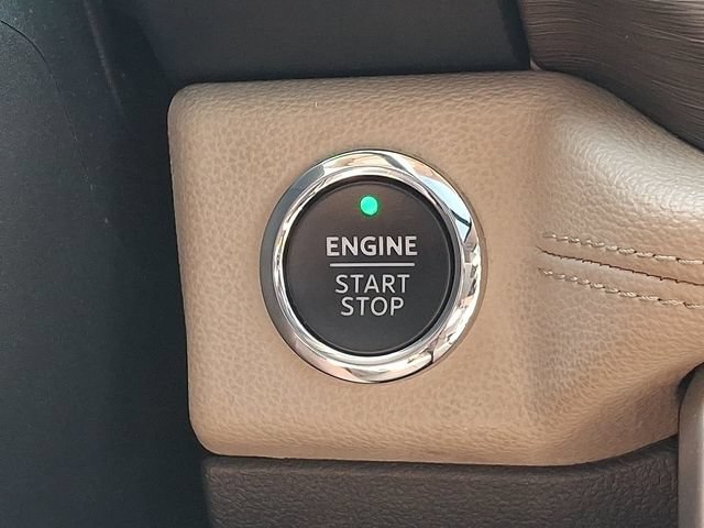 Used 2024 Ford Expedition Limited RWD image 27