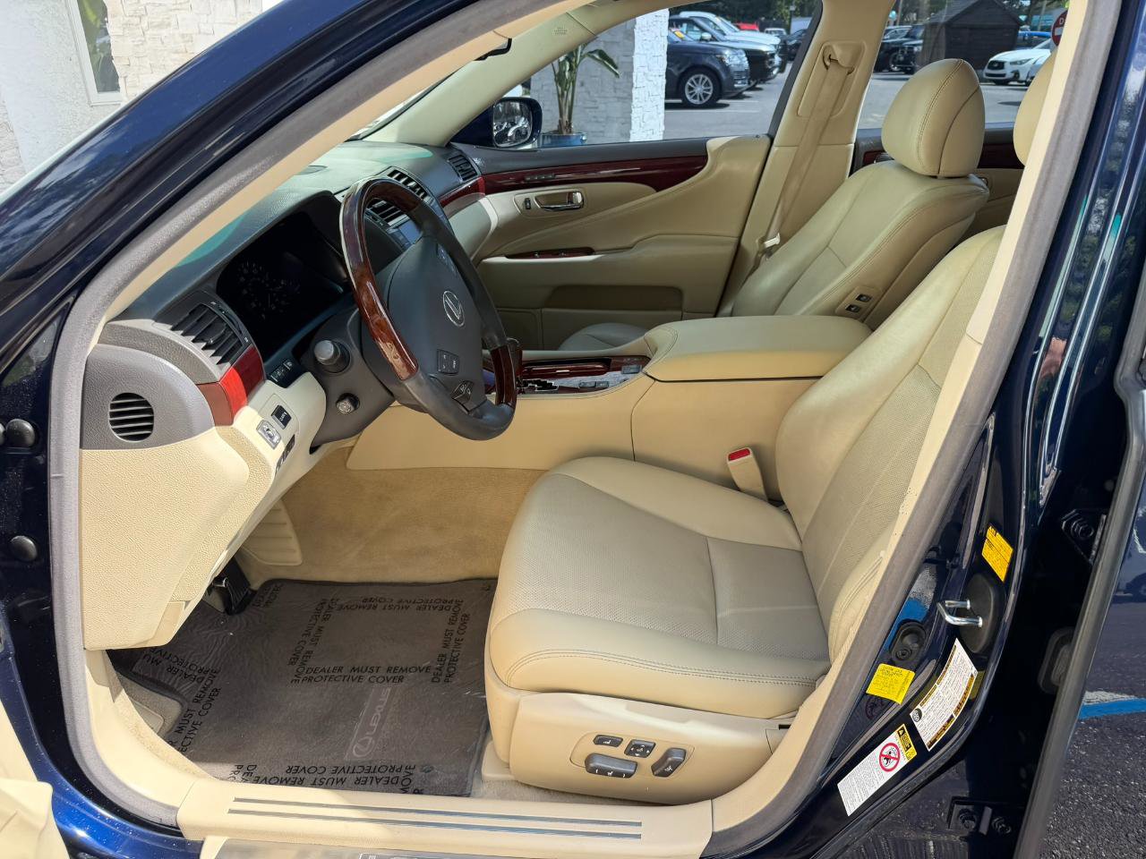 Used 2012 Lexus LS 460 w/ Luxury Value Edition RWD image 20