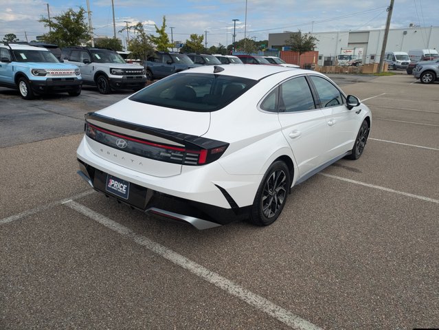 Used 2024 Hyundai Sonata SEL FWD image 5