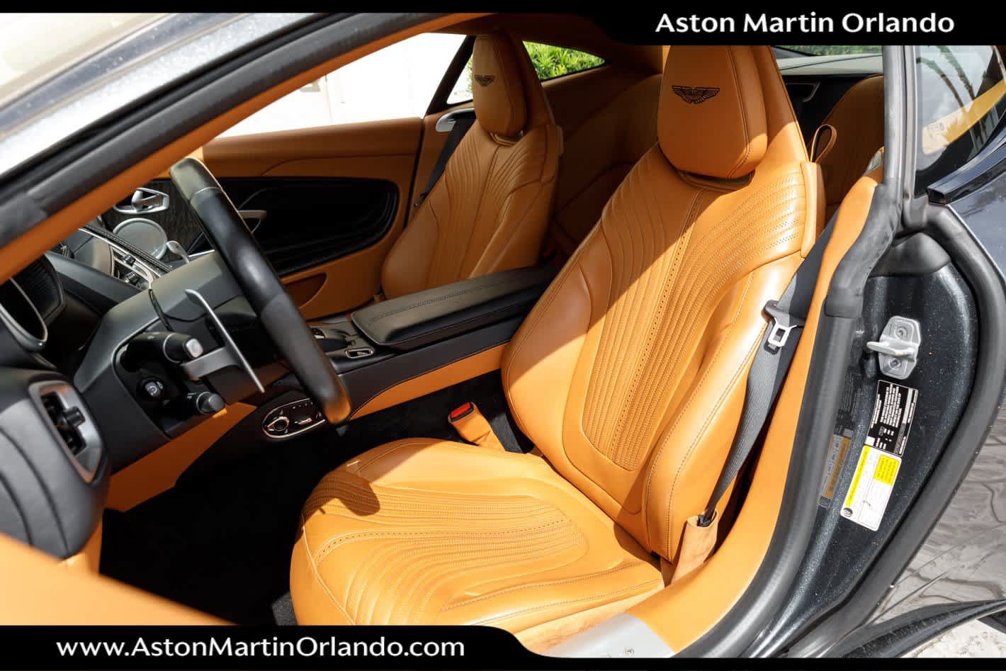Used 2022 Aston Martin DB11 Coupe RWD image 12