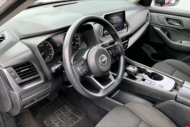 Used 2024 Nissan Rogue S image 12