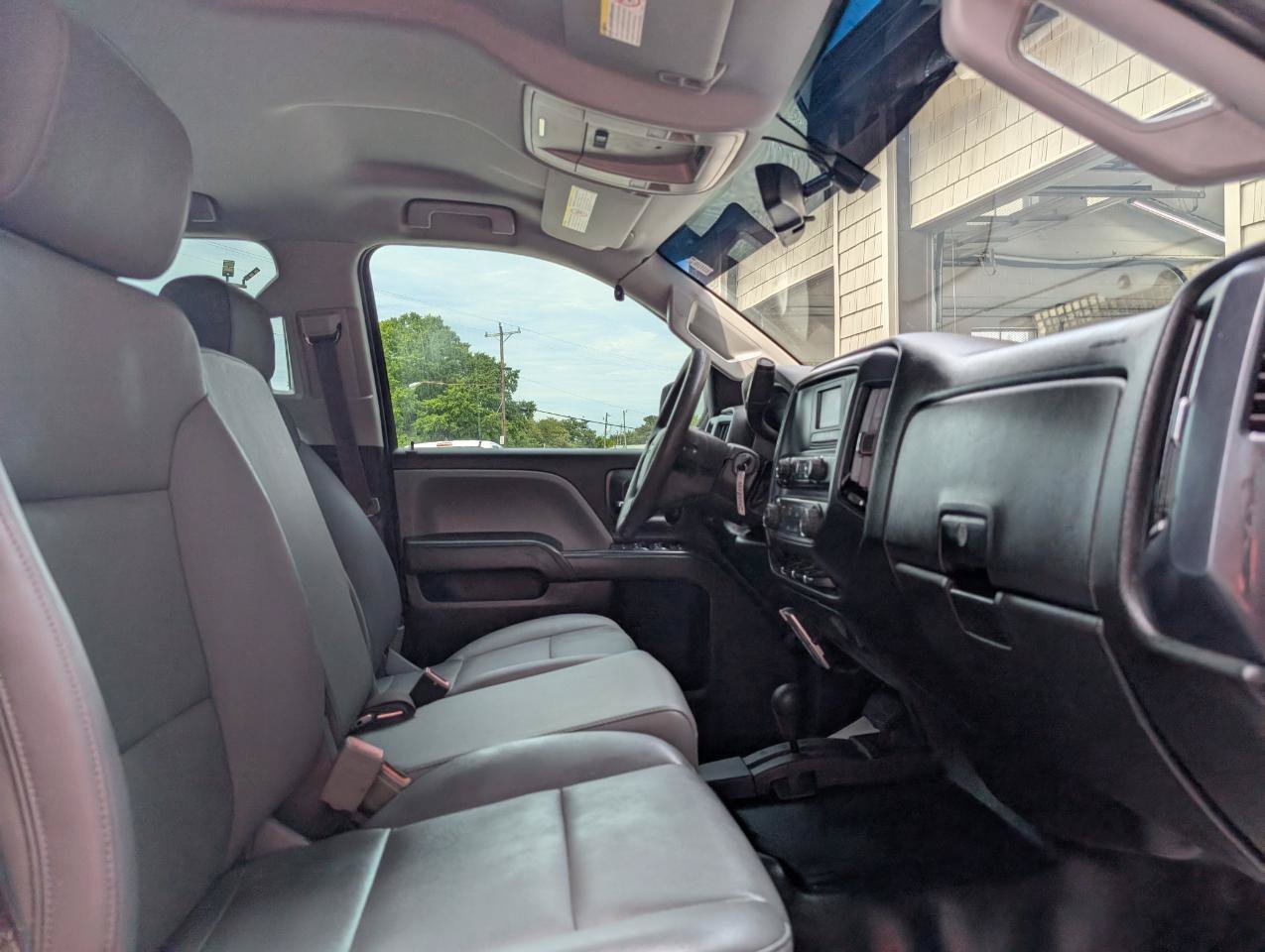 Used 2017 Chevrolet Silverado 2500 W/T AWD/4WD image 19