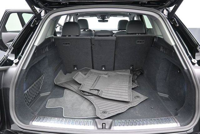 Used 2025 Audi Q5 Premium w/ Convenience Package AWD/4WD image 32