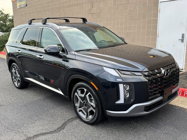 Used 2024 Hyundai Palisade Limited AWD/4WD image 3