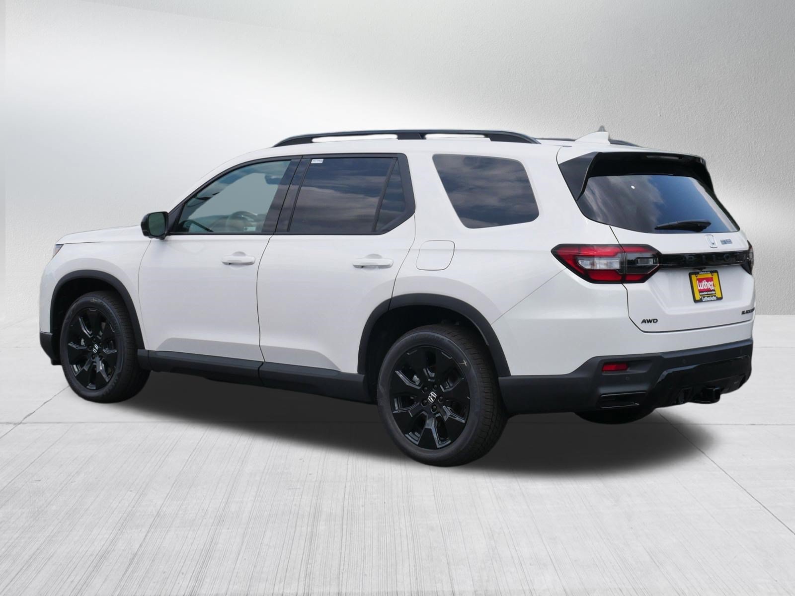New 2026 Honda Pilot Black Edition image 5