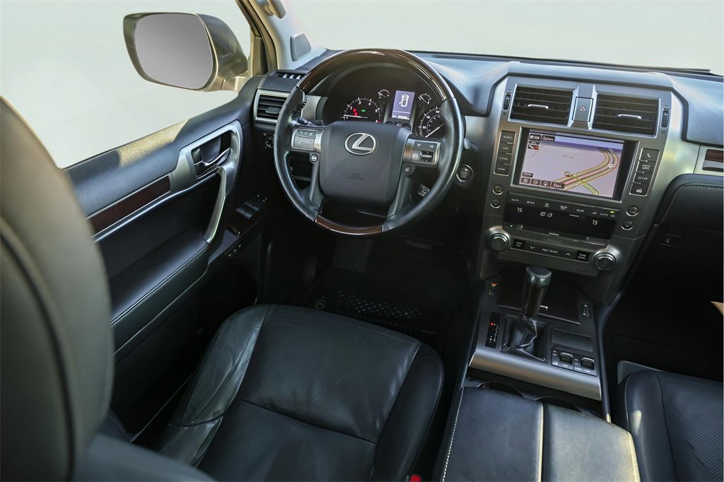 Used 2017 Lexus GX 460 Premium image 24