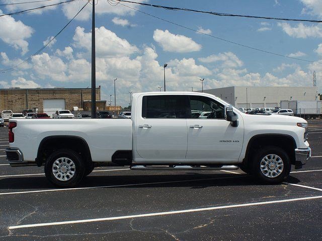 New 2025 Chevrolet Silverado 3500 LTZ w/ LTZ Convenience Package RWD image 18