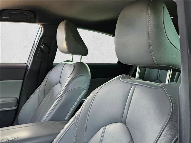 Used 2019 Toyota Avalon XLE FWD image 12