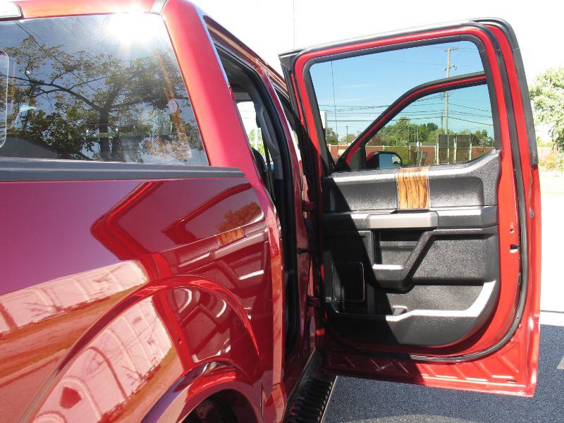 Used 2019 Ford F150 Lariat w/ Trailer Tow Package image 17