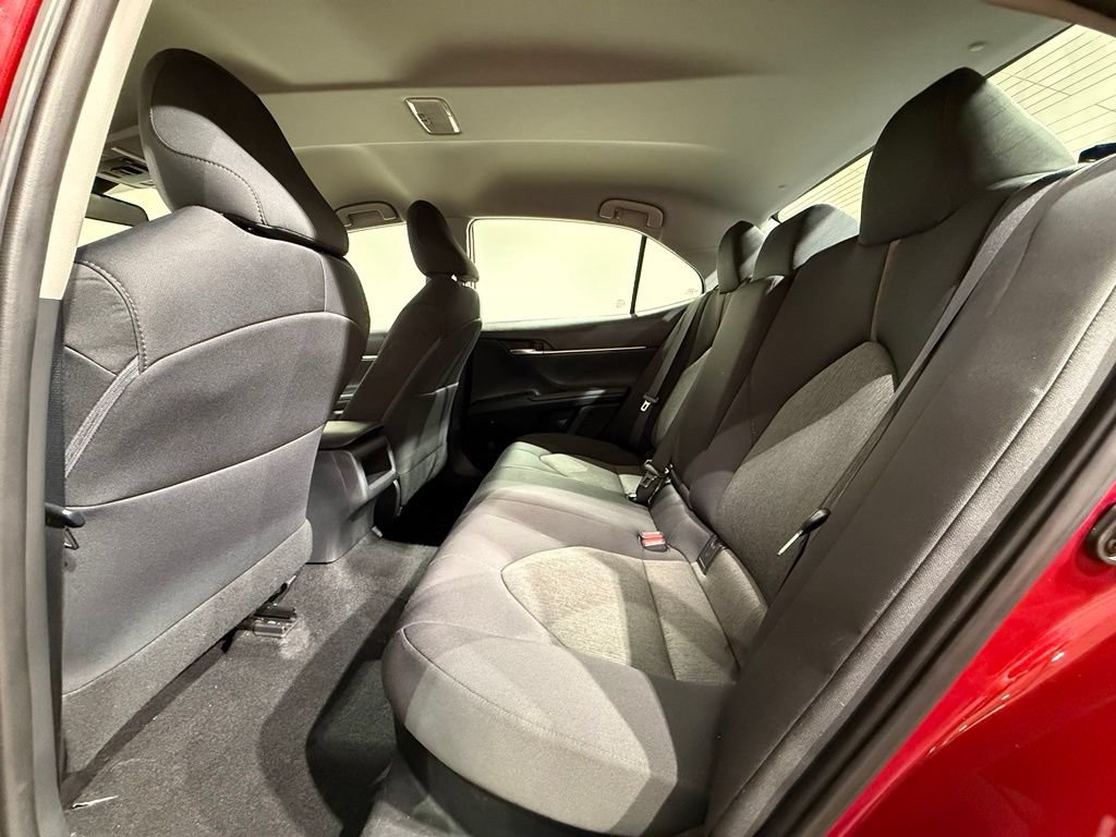 Used 2019 Toyota Camry LE FWD image 27