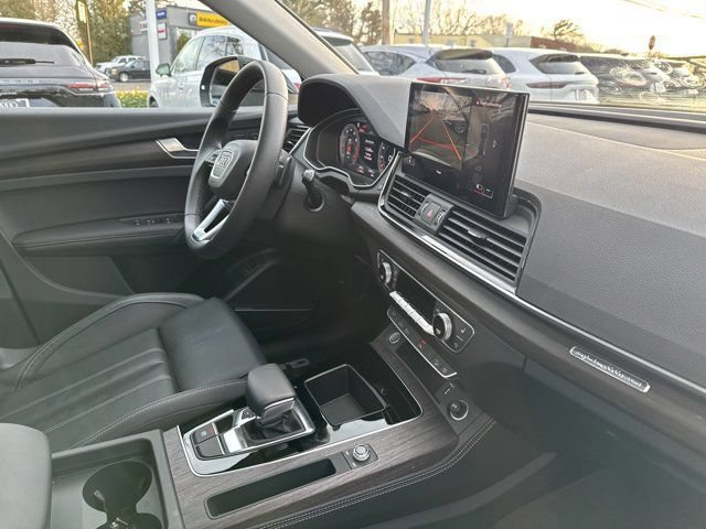 Used 2025 Audi Q5 2.0T Premium Plus w/ Premium Plus Package AWD/4WD image 28