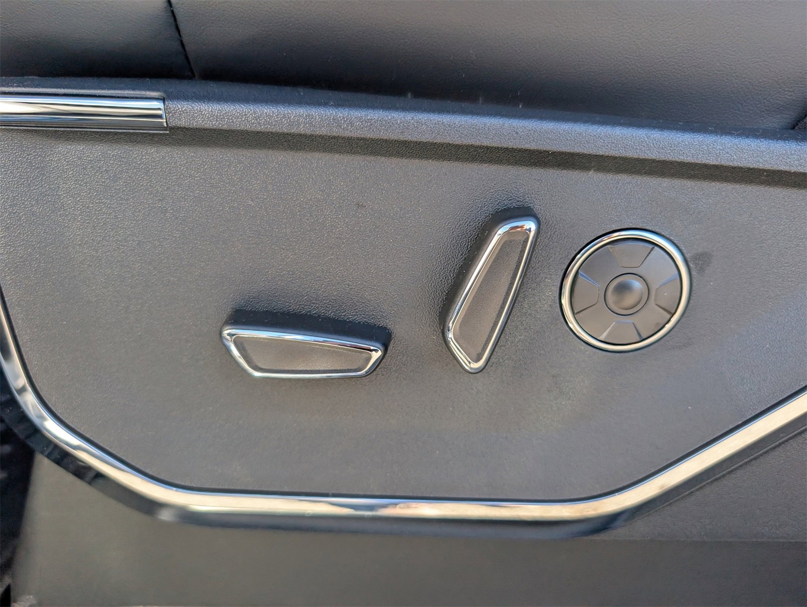 New 2025 Ford F150 Platinum w/ FX4 Off-Road Package image 15