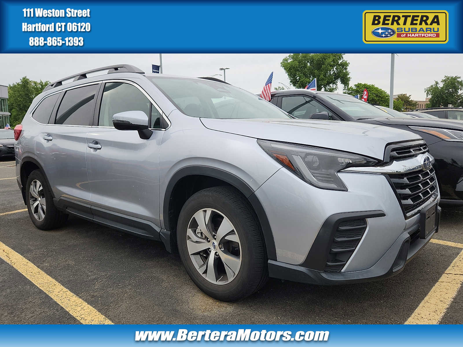 Used 2023 Subaru Ascent Premium w/ Convenience Package AWD/4WD image 1