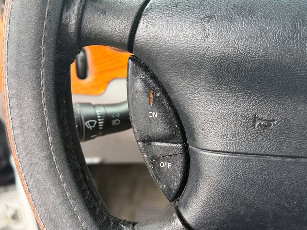 Used 1998 Ford Explorer Sport RWD image 15