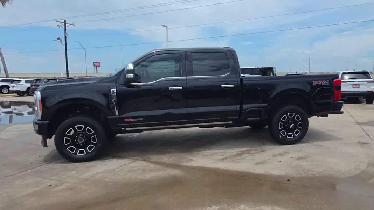 Used 2023 Ford F250 Platinum AWD/4WD image 5