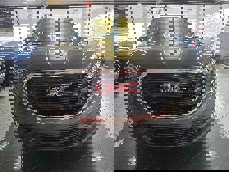 Used 2020 GMC Terrain SLE image 2